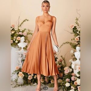 LIKE NEW! NEVER WORN. SHEIN Pleated Bustier Cami Bridesmaid Dress, Size: XL